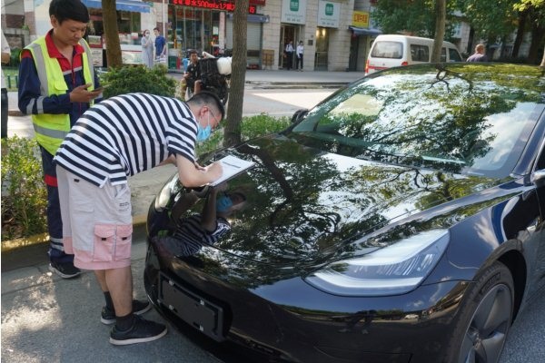 上海拼多多团购车主顺利提车【饰品店货架】